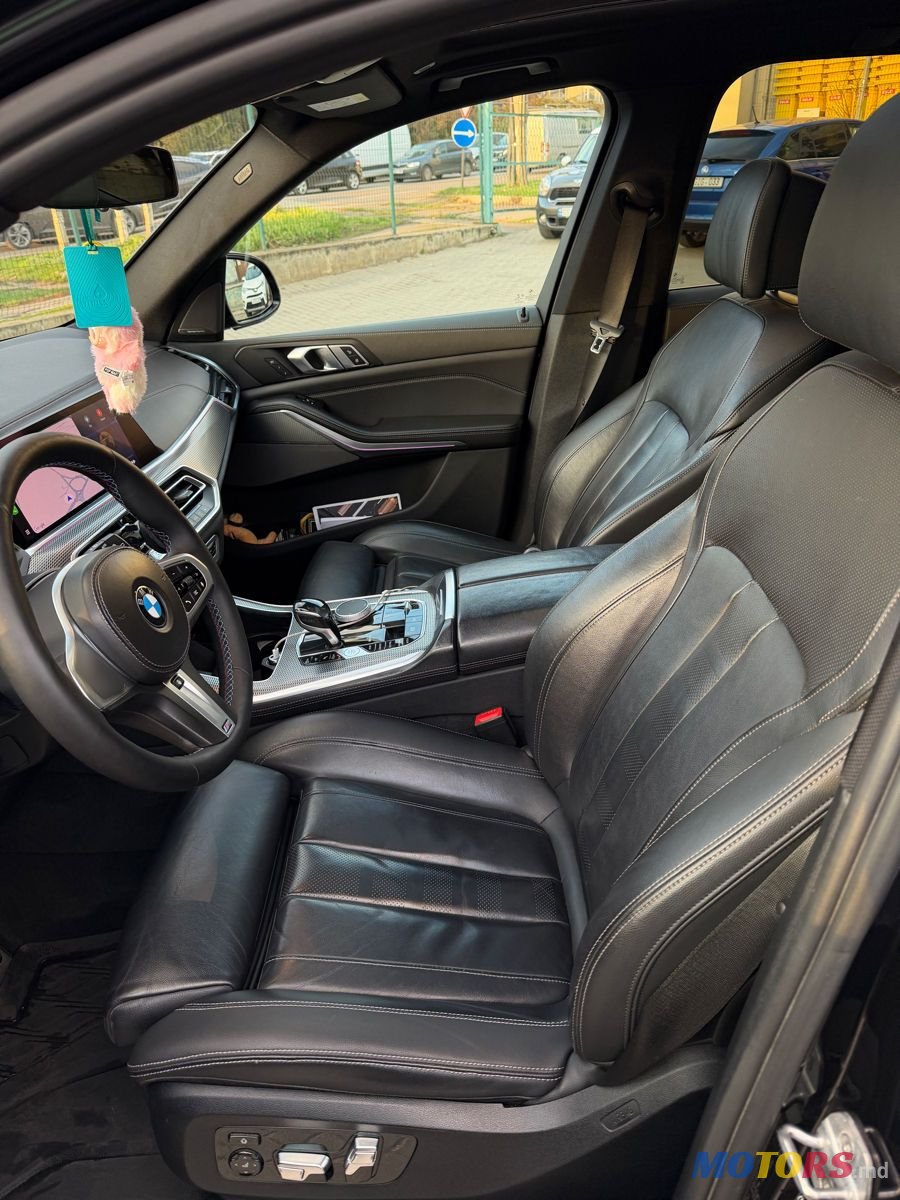 2020' BMW X5 photo #5