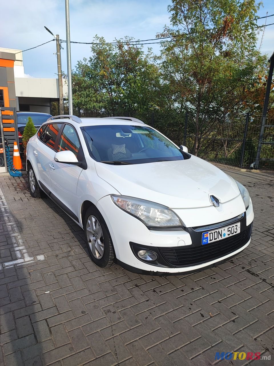 2012' Renault Megane photo #1