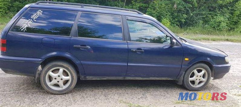 1996' Volkswagen Passat photo #1