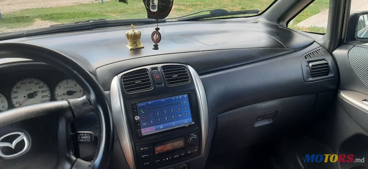 2002' Mazda Premacy photo #2