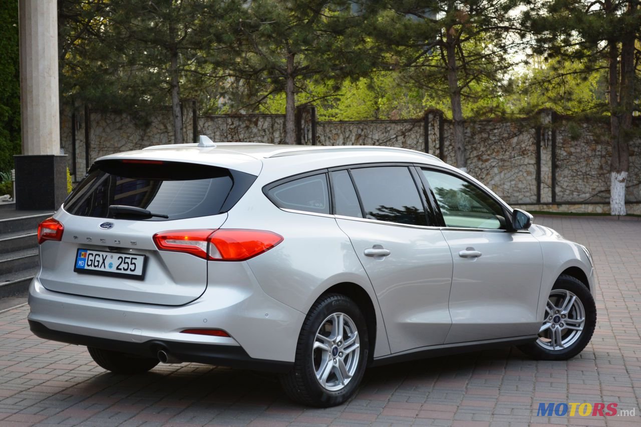 2019' Ford Focus photo #2