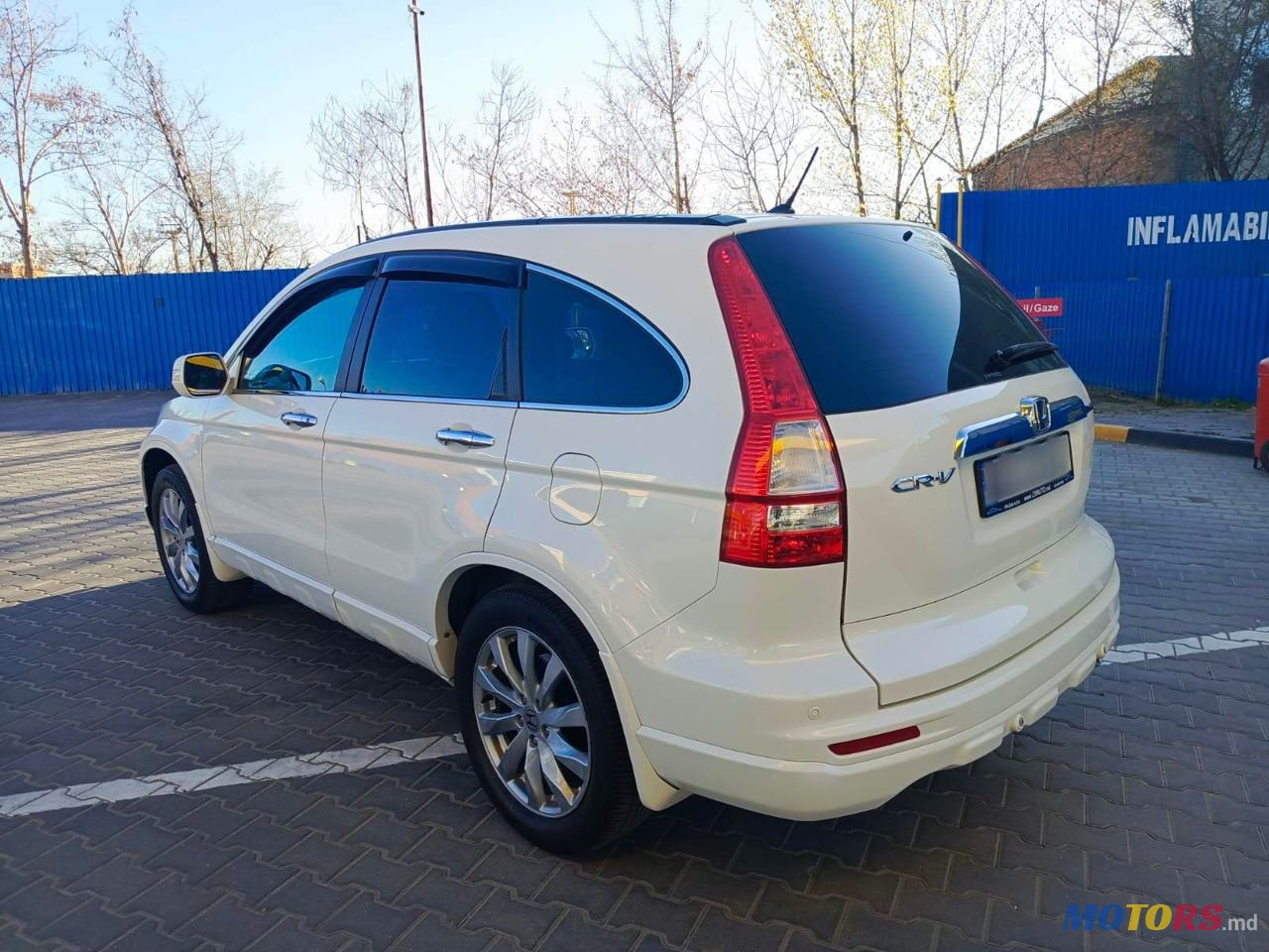 2010' Honda CR-V photo #4