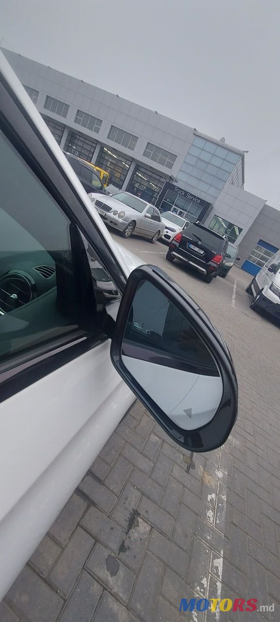 2019' Mercedes-Benz E Класс photo #2