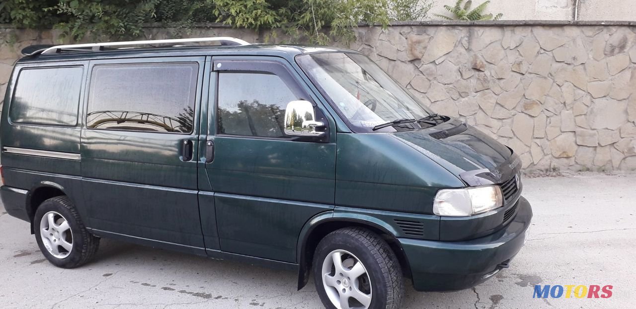 2003' Volkswagen Caravelle photo #5