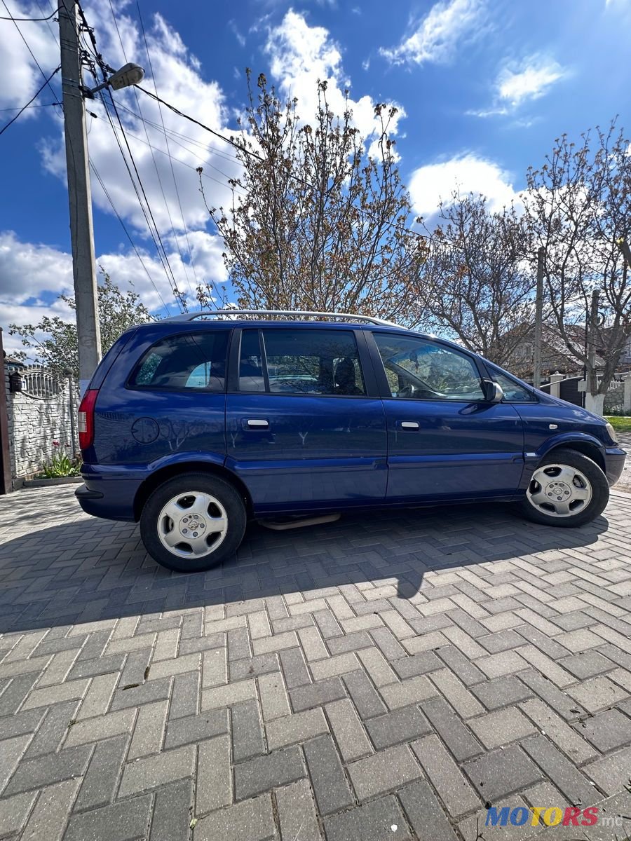 2005' Opel Zafira photo #5