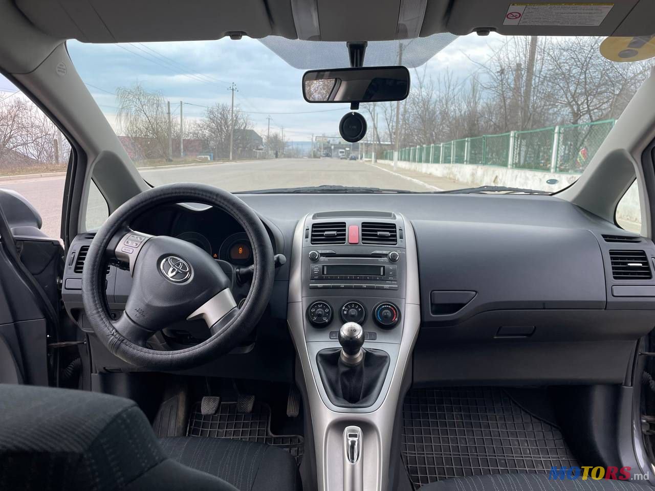 2007' Toyota Auris photo #4