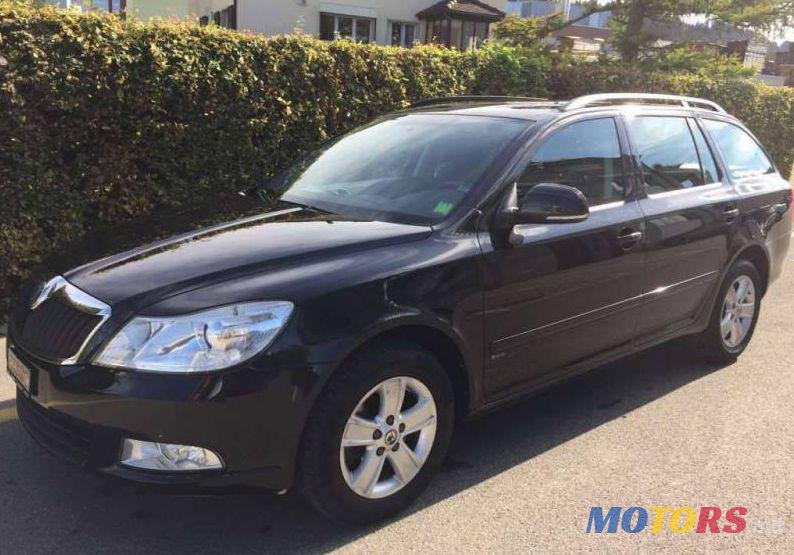2011' Skoda Octavia photo #2