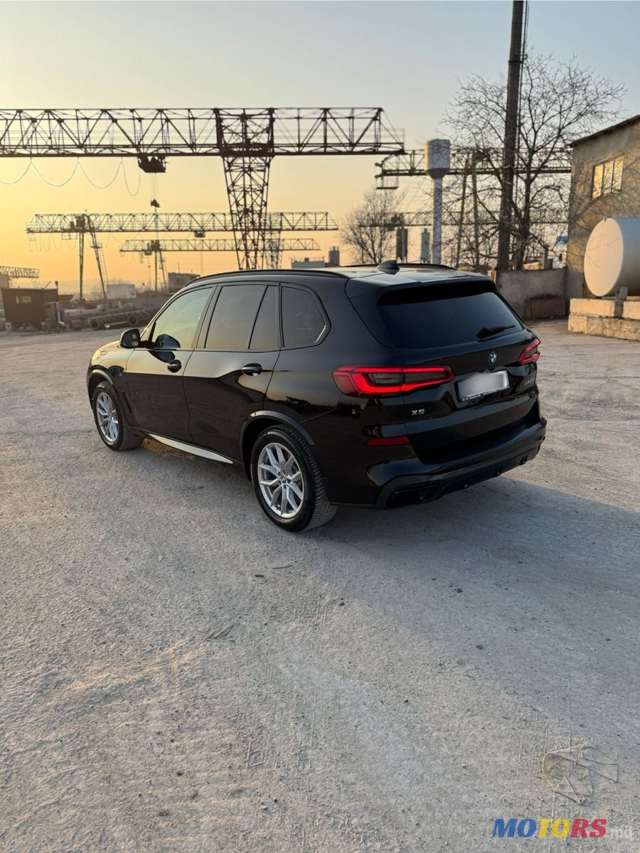 2019' BMW X5 M photo #3