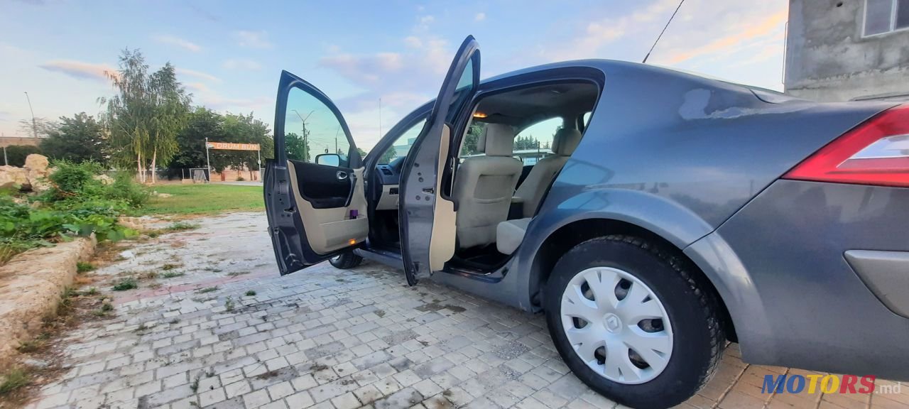2006' Renault Megane photo #3