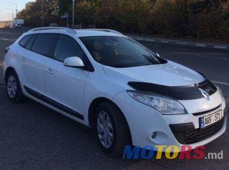 2011' Renault Megane photo #3