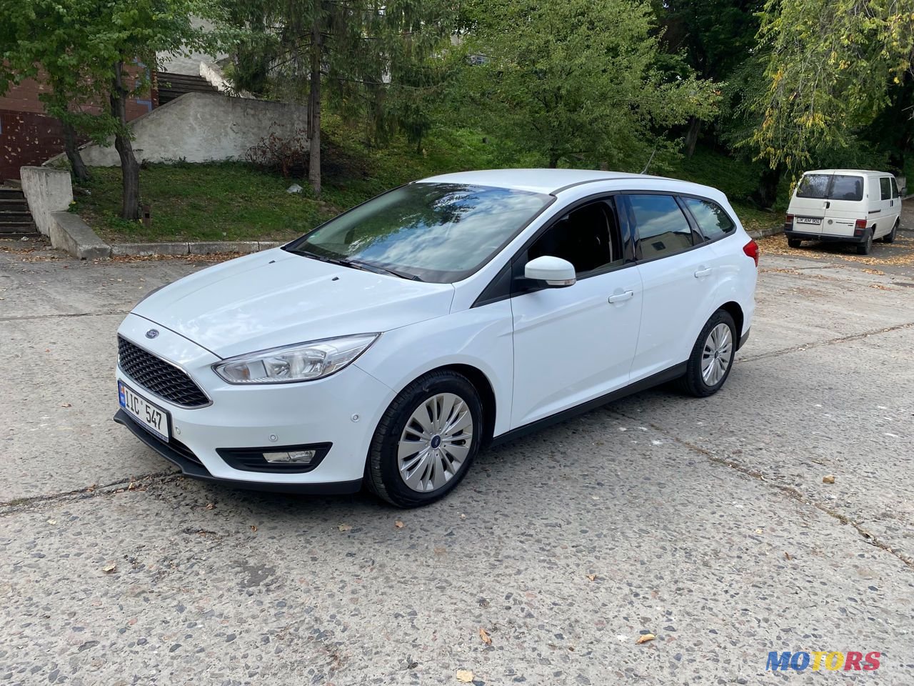 2017' Ford Focus photo #2