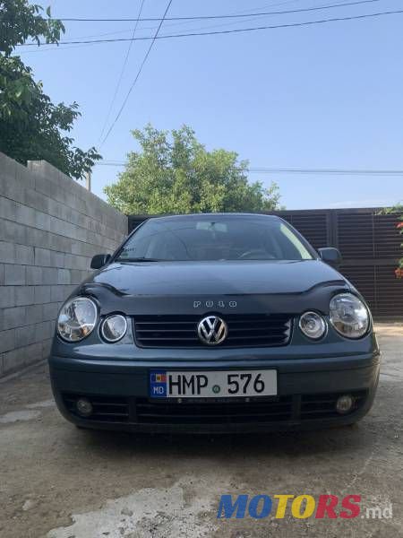 2004' Volkswagen Polo photo #2