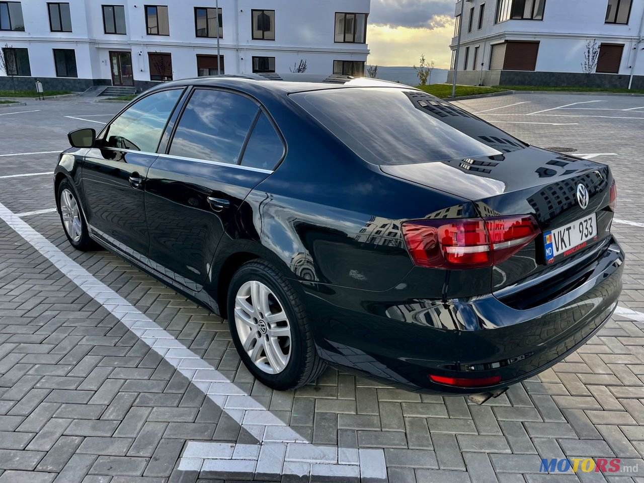 2016' Volkswagen Jetta photo #5