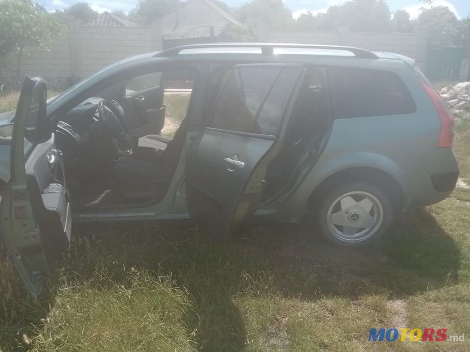 2005' Renault Megane photo #3