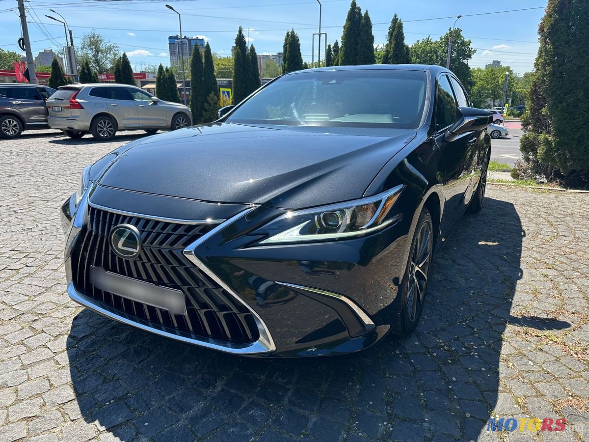 2022' Lexus Es Series photo #6