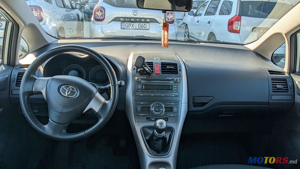 2009' Toyota Auris photo #6
