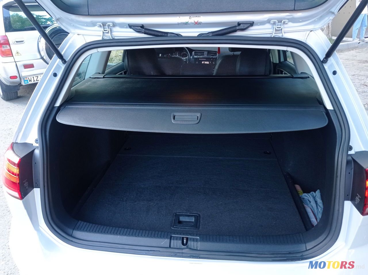 2017' Volkswagen Golf photo #5