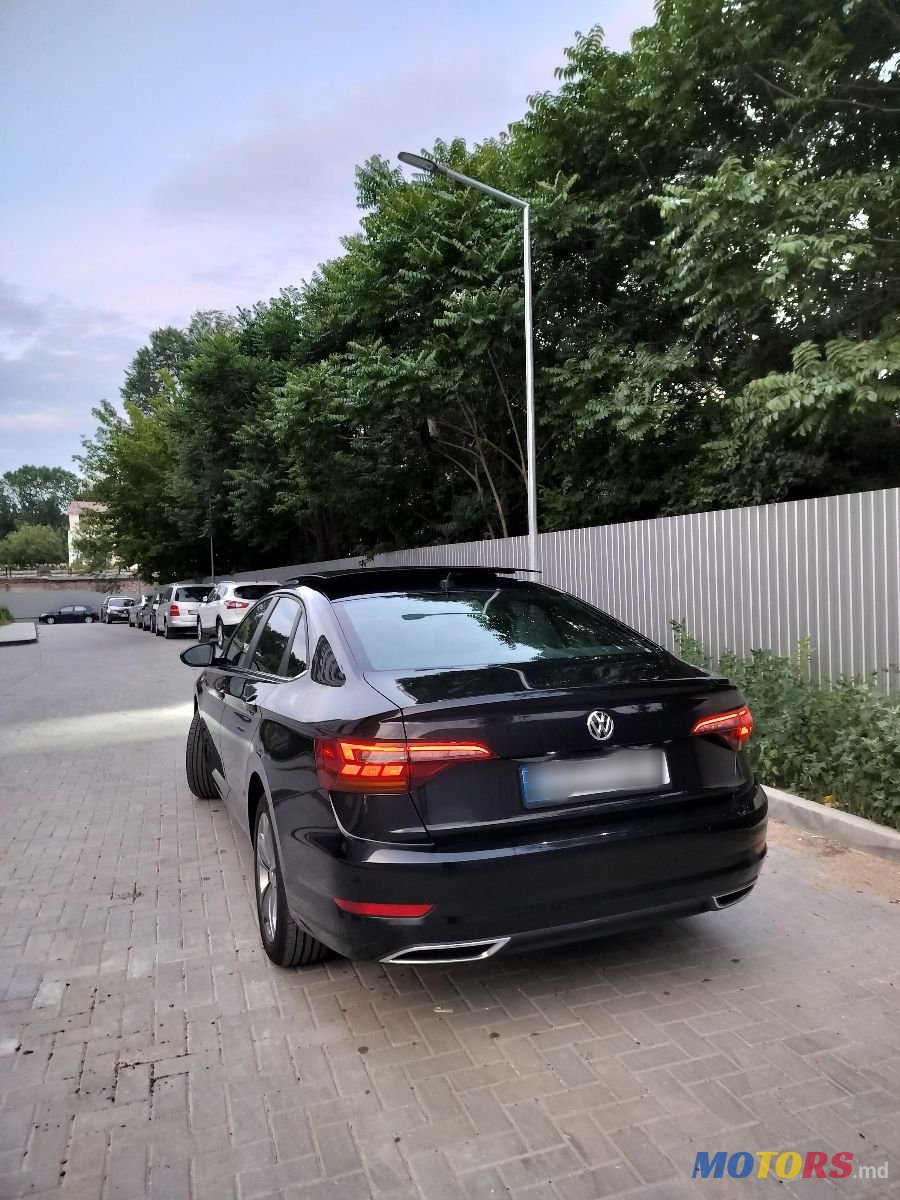 2019' Volkswagen Jetta photo #3