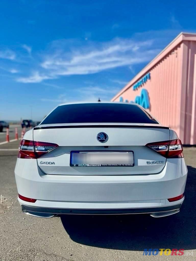 2016' Skoda Superb photo #6
