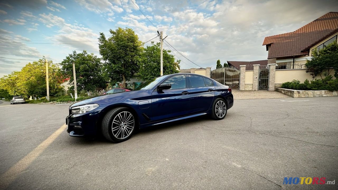 2019' BMW 5 Series photo #3
