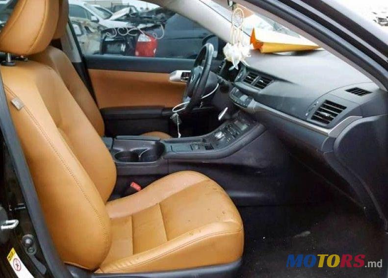 2013' Lexus CT photo #1