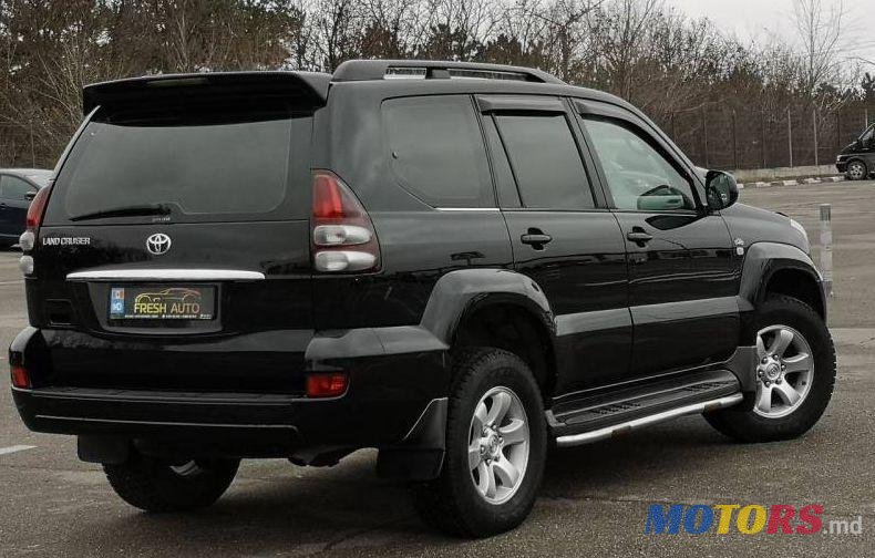 2005' Toyota Land Cruiser Prado photo #3