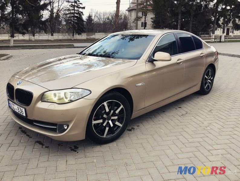 2012' BMW 5 photo #1
