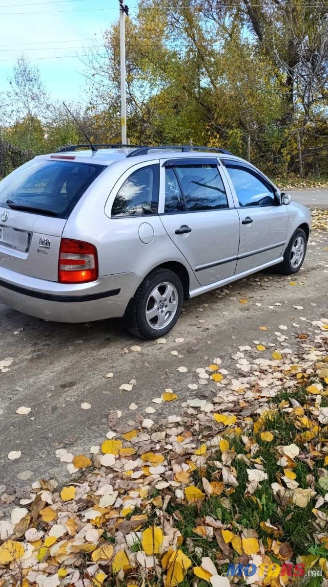 2005' Skoda Fabia photo #3