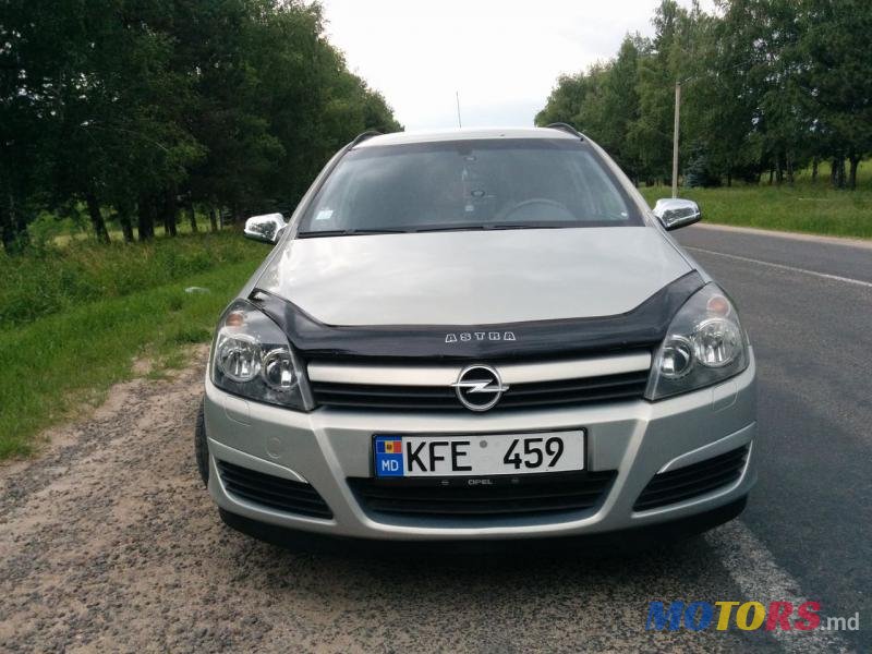 2005' Opel Astra photo #3