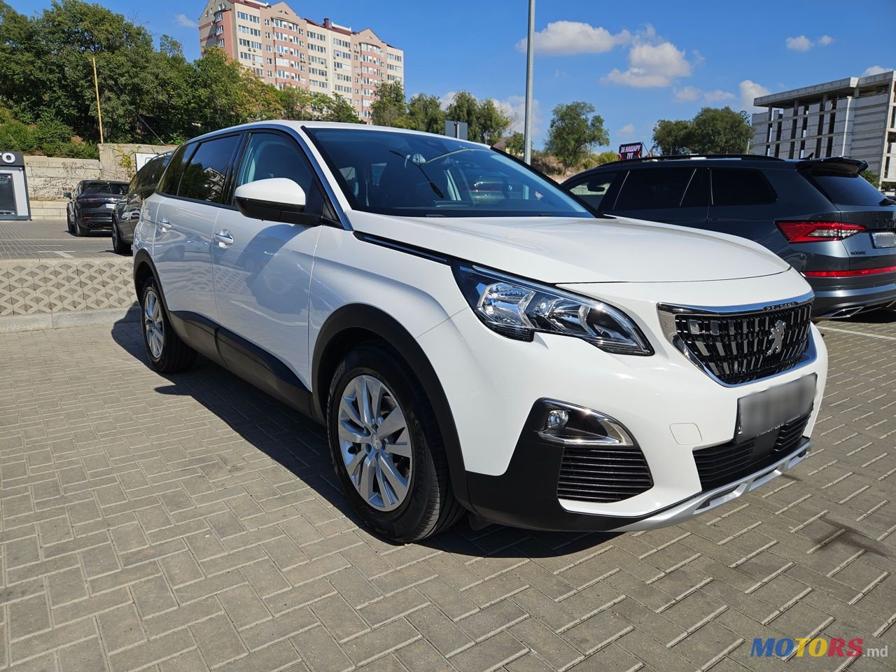 2020' Peugeot 5008 photo #4