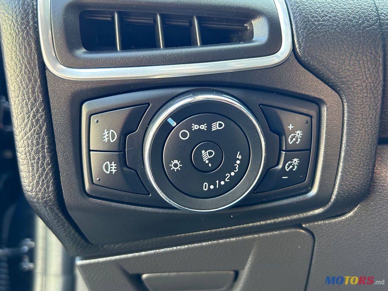 2013' Ford Focus photo #6