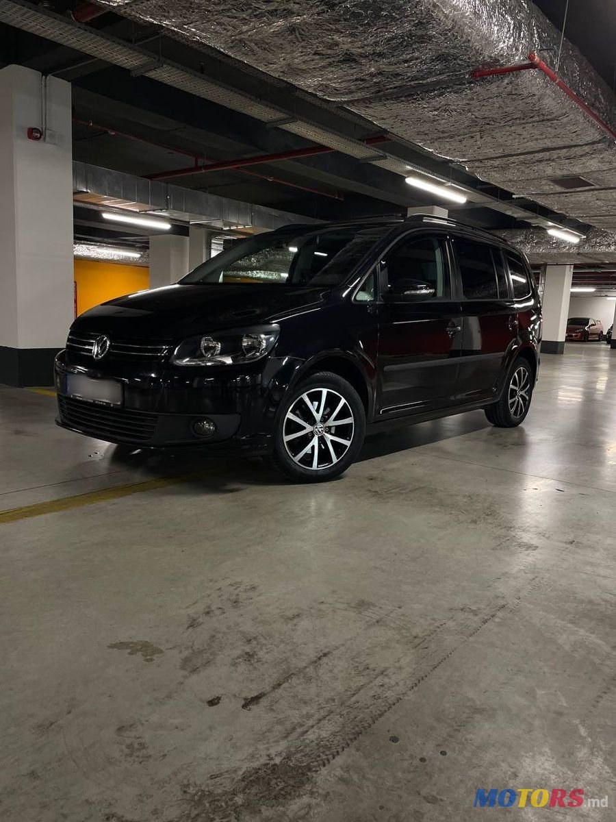 2014' Volkswagen Touran photo #4