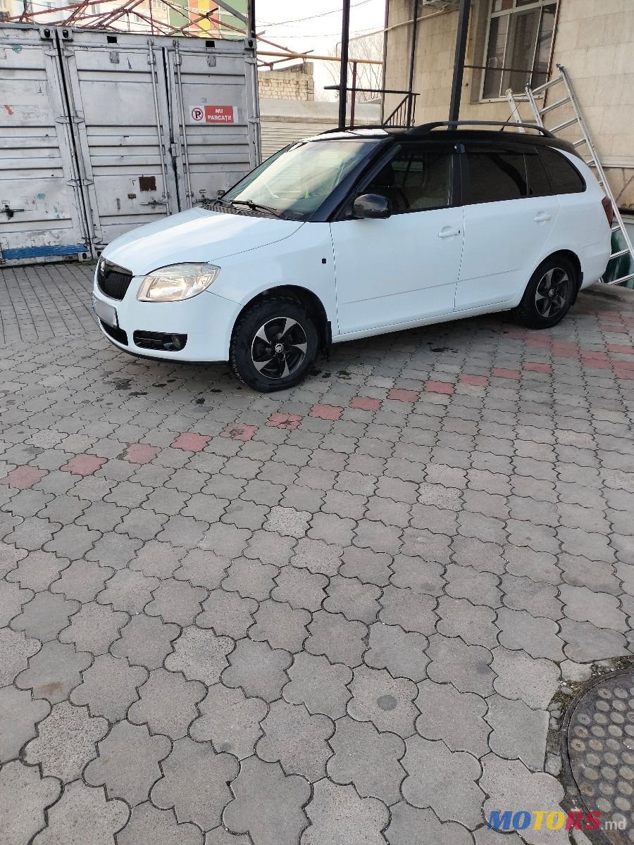 2008' Skoda Fabia photo #6