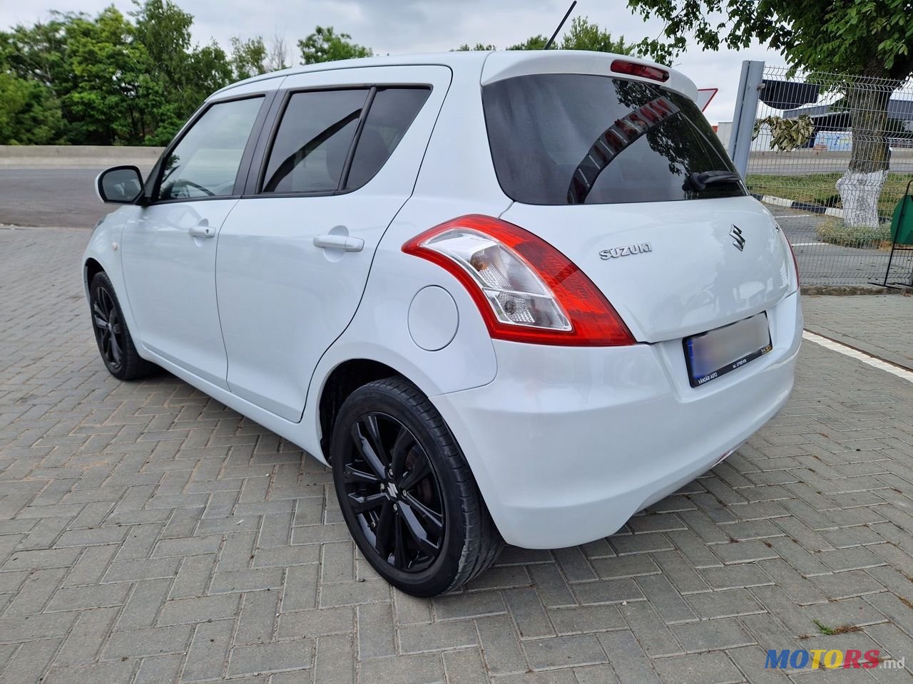 2016' Suzuki Swift photo #4