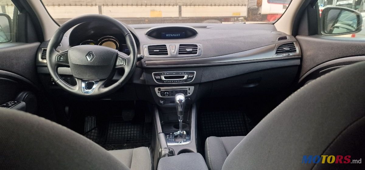 2014' Renault Megane photo #1