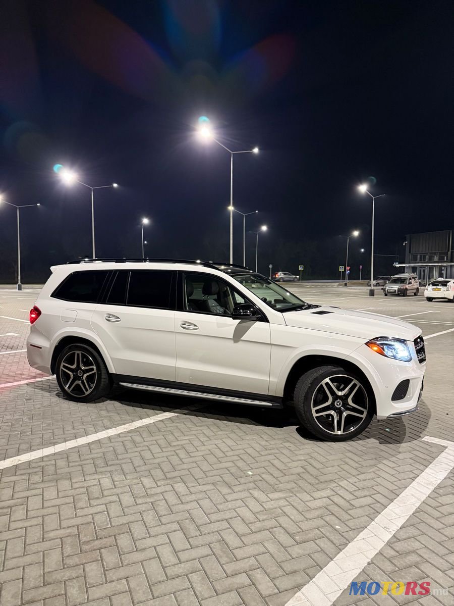 2017' Mercedes-Benz Gls-Class photo #2