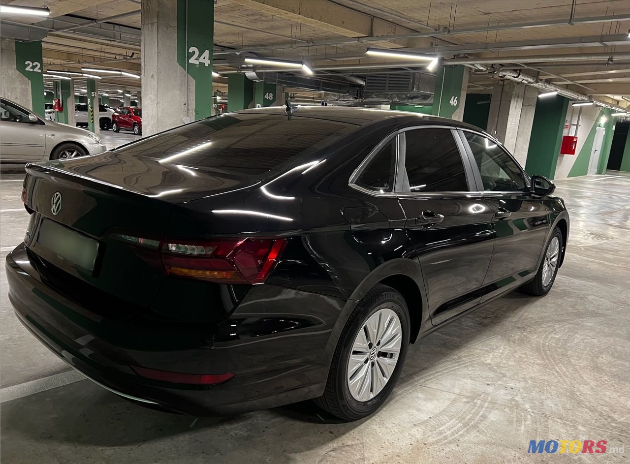 2018' Volkswagen Jetta photo #4