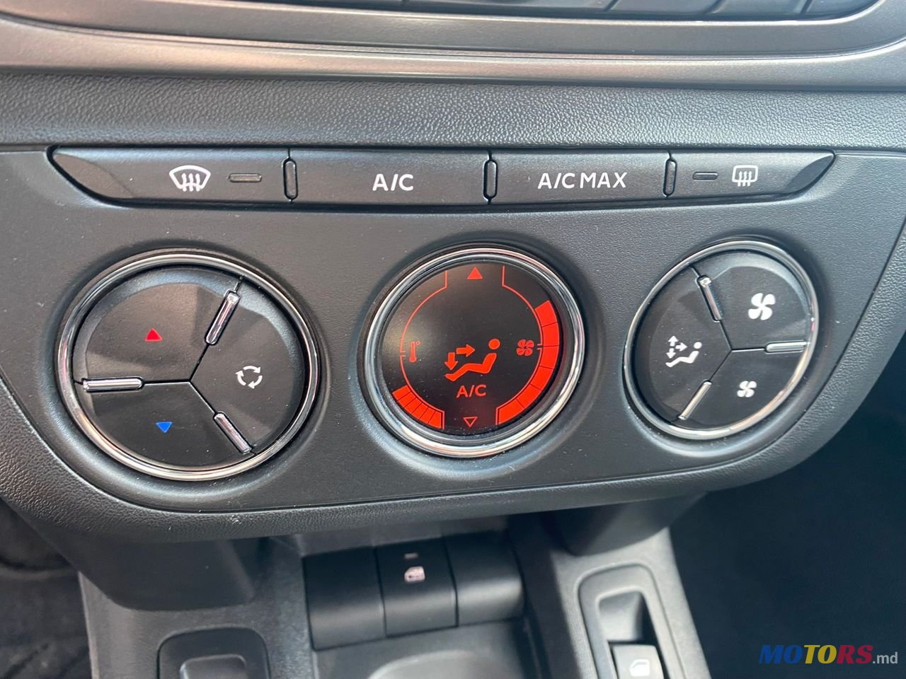 2020' Peugeot 301 photo #6