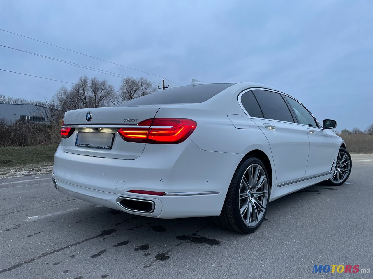 2017' BMW 7 Series photo #3