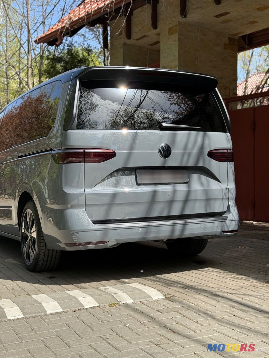 2023' Volkswagen Multivan photo #4