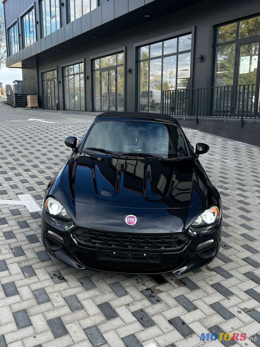 2017' Fiat 124 Spider photo #6