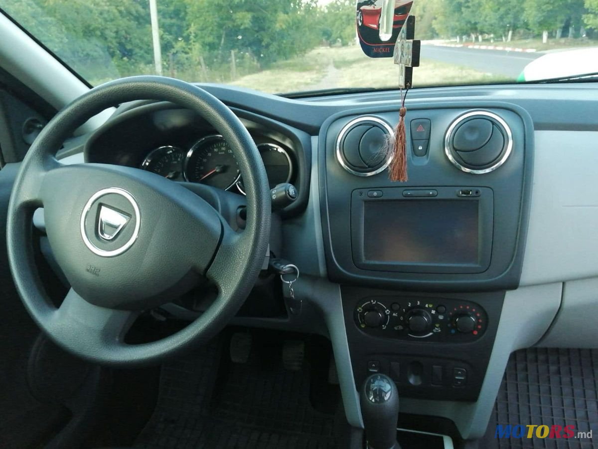 2014' Dacia Logan Mcv photo #6