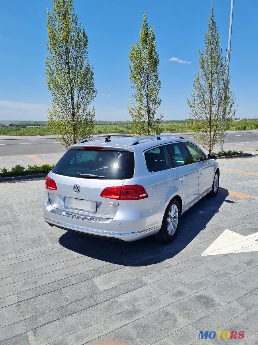 2013' Volkswagen Passat photo #3