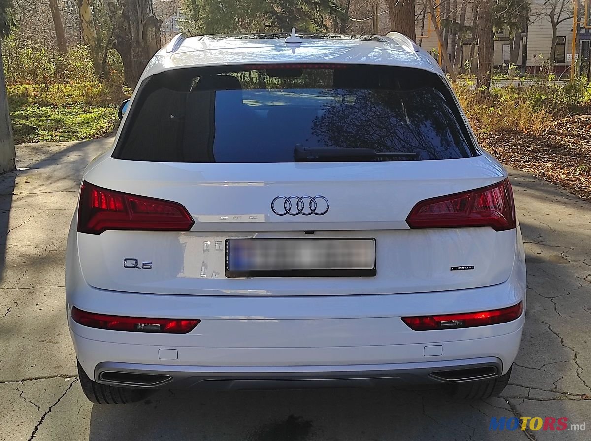 2019' Audi Q5 photo #6