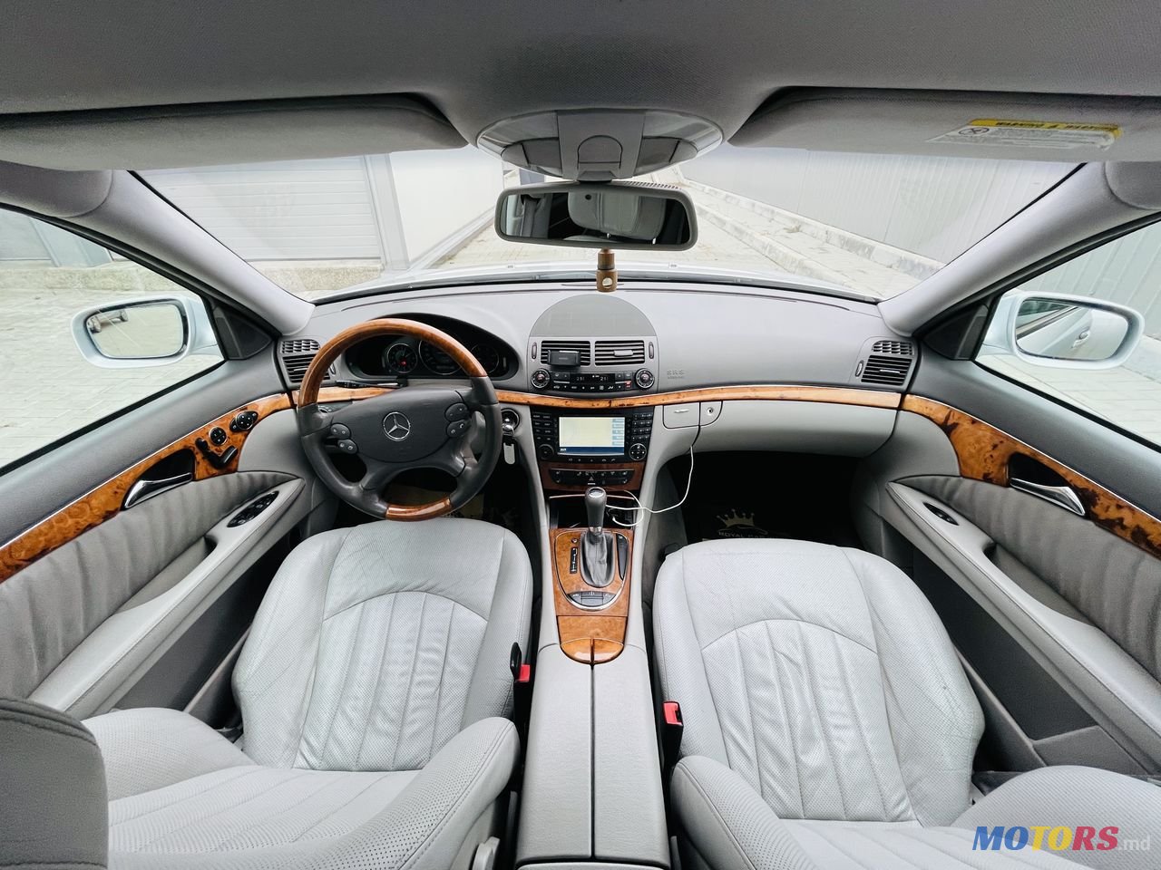 2006' Mercedes-Benz E Класс photo #5