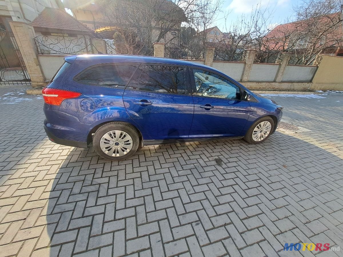 2015' Ford Focus photo #2