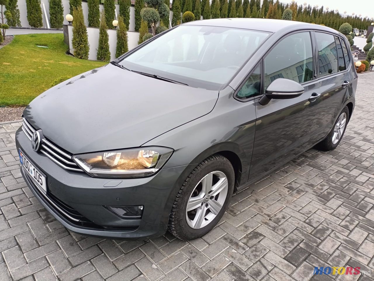 2017' Volkswagen Golf Plus photo #1