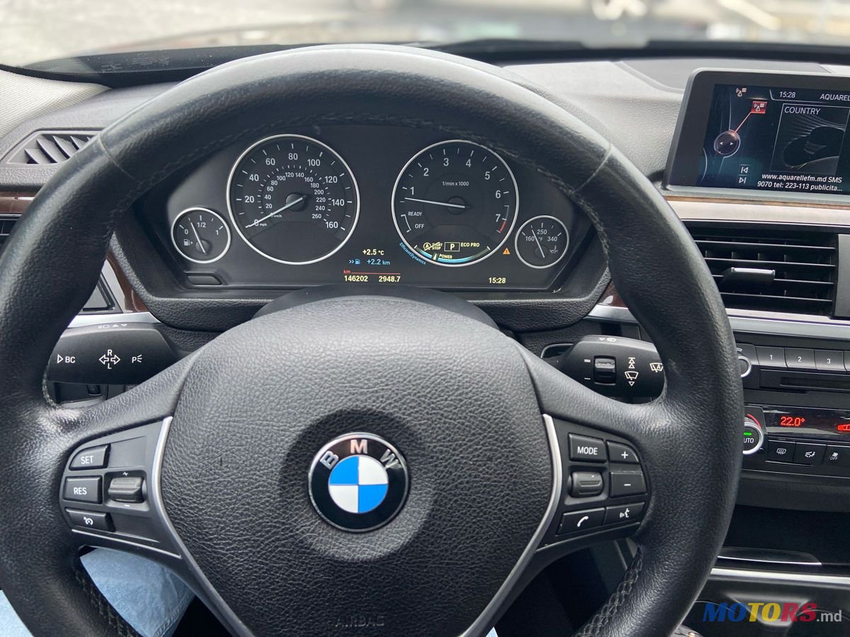 2015' BMW 3 Series photo #5
