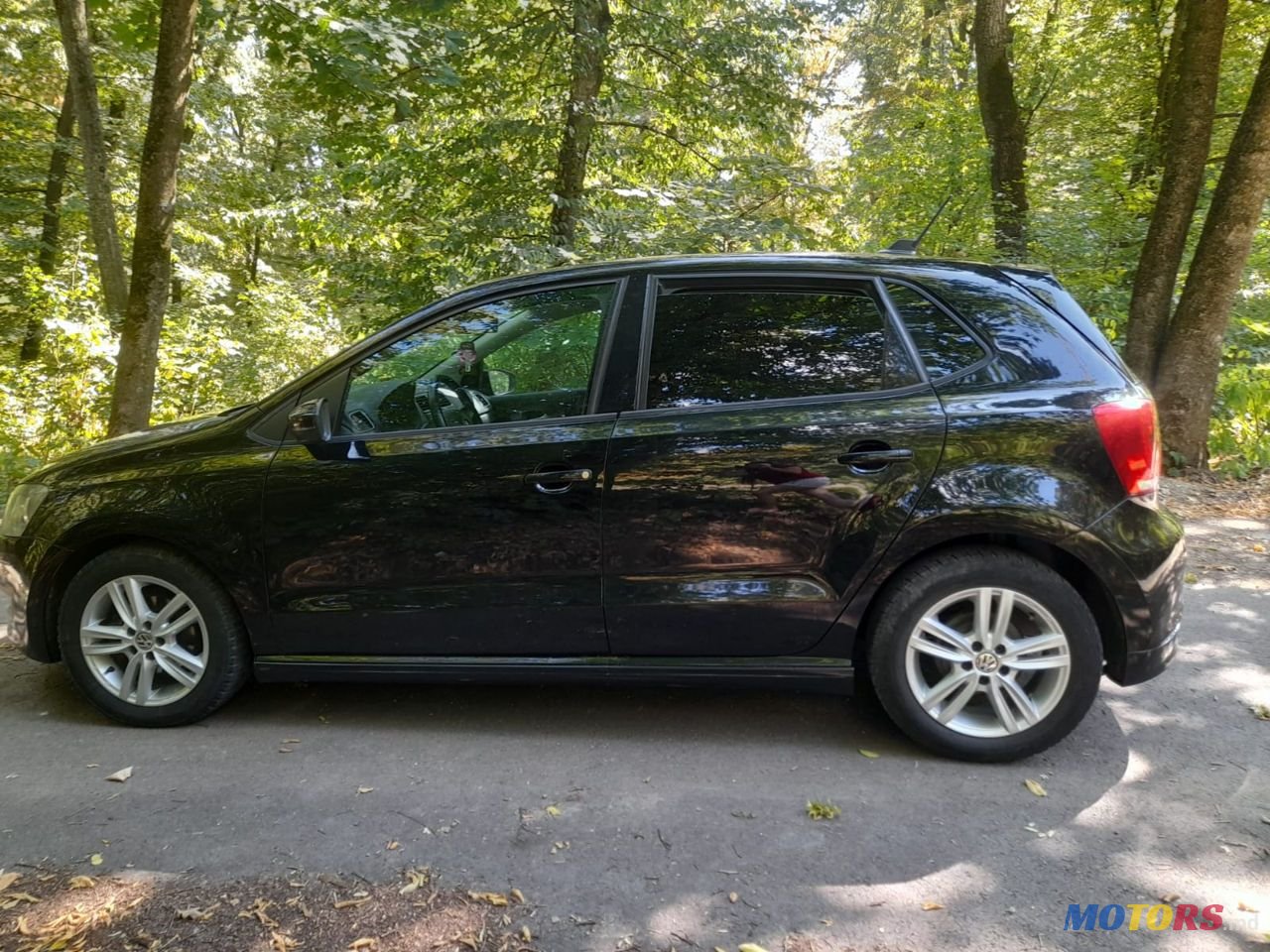 2012' Volkswagen Polo photo #3