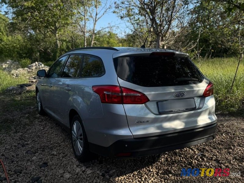 2015' Ford Focus photo #2